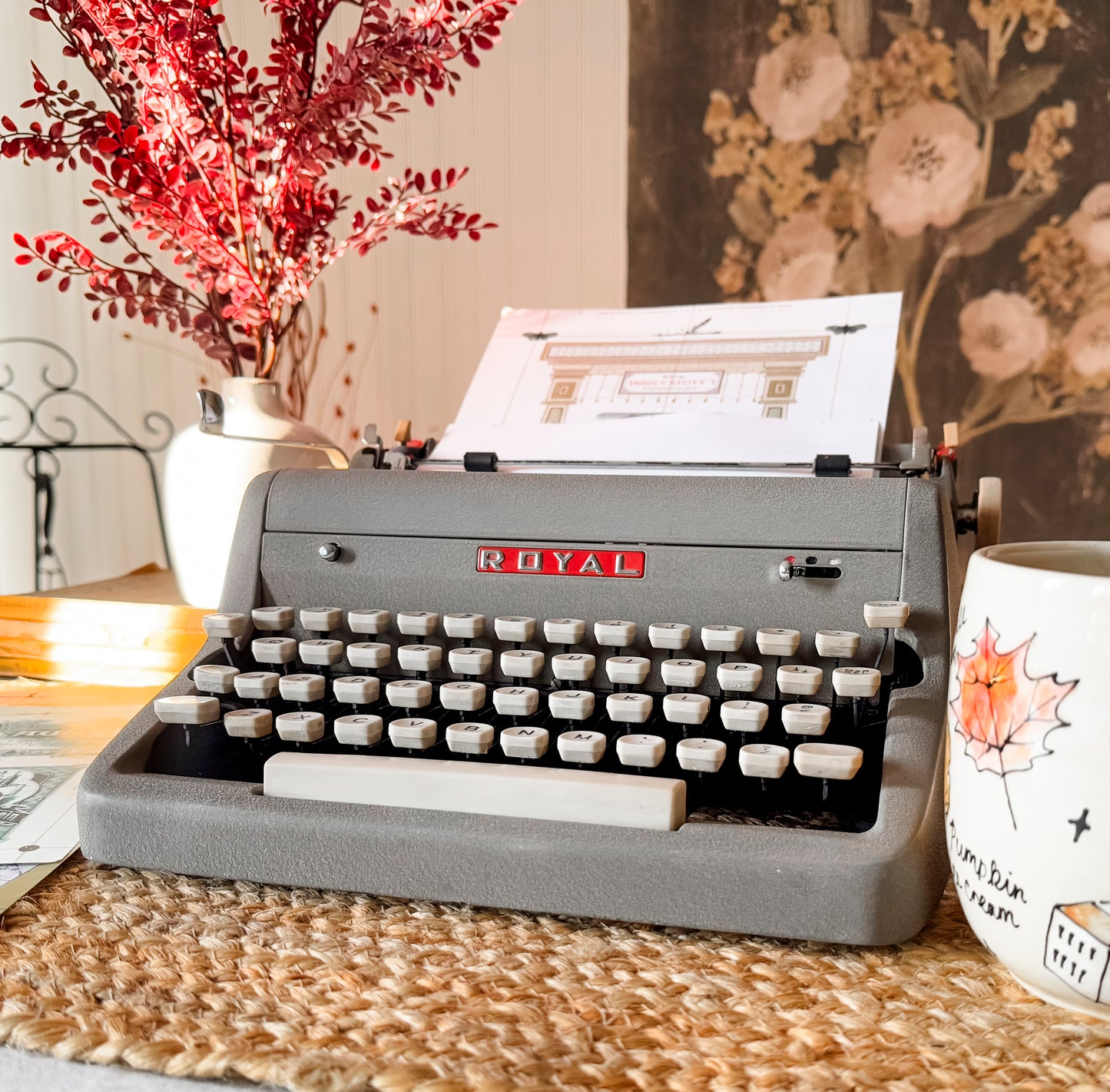 1956 Royal Quiet Deluxe gray crinkle