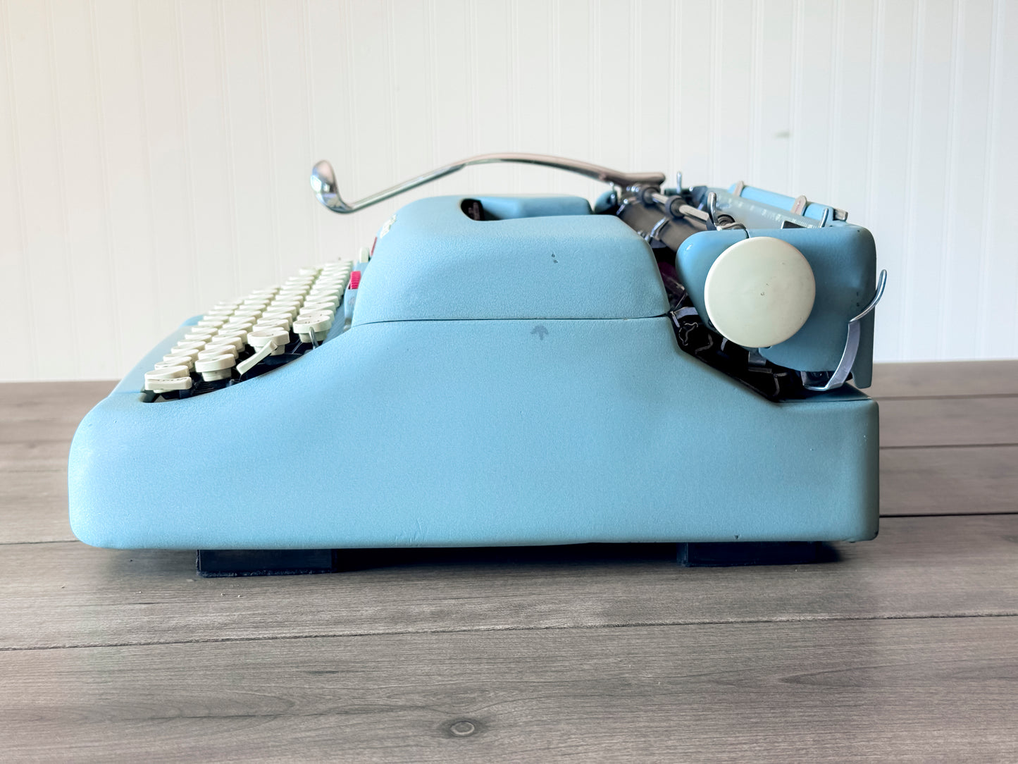 1960 Smith Corona 5TE Portable Electric, Alpine Blue
