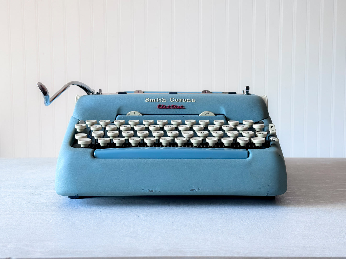 1960 Smith Corona 5TE Portable Electric, Alpine Blue