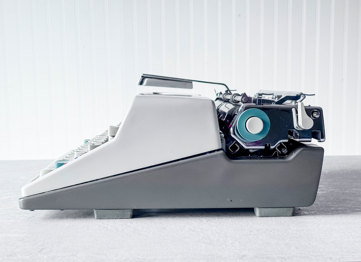 1962 Olympia SM7, white