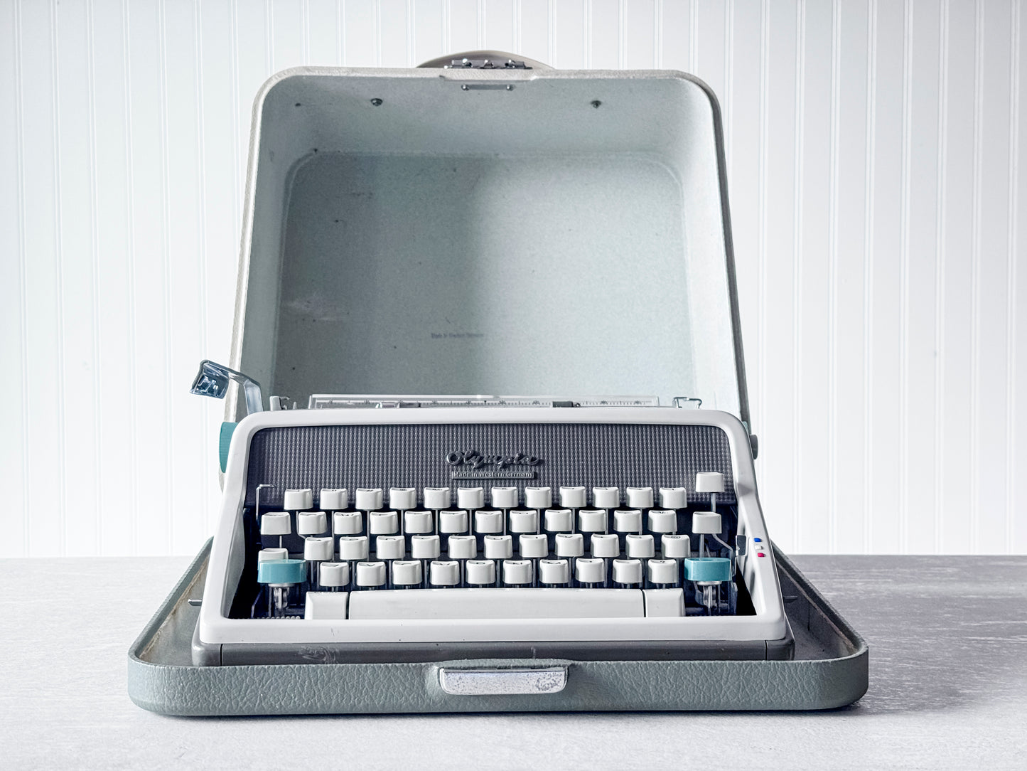 1962 Olympia SM7, white