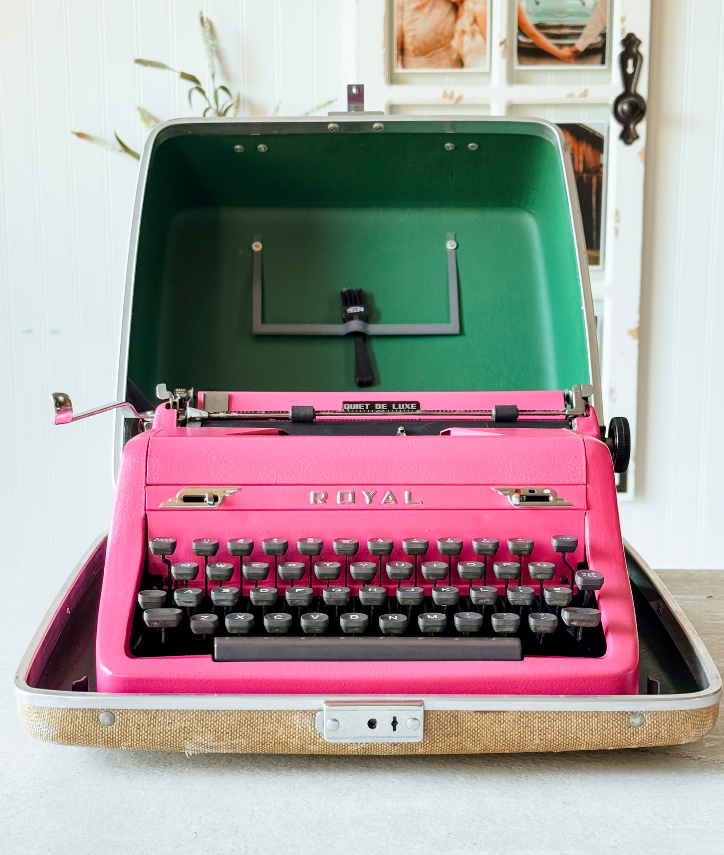 1953 Royal Quiet Deluxe, Pink