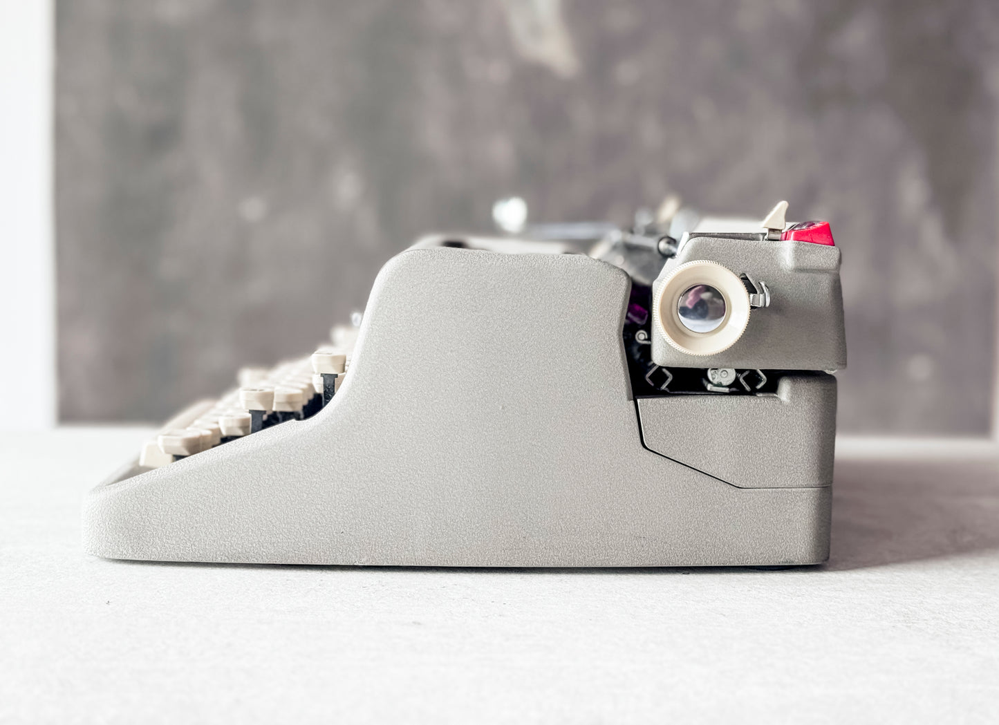 1957 Royal Quiet Deluxe, Gray Crinkle