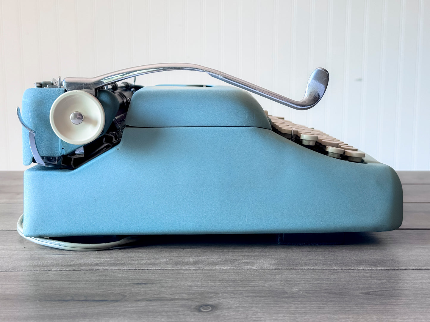 1960 Smith Corona 5TE Portable Electric, Alpine Blue