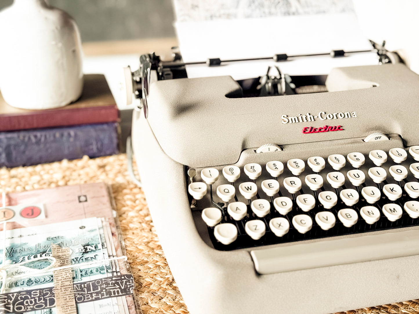 1960 Smith Corona Electric Portable, Script