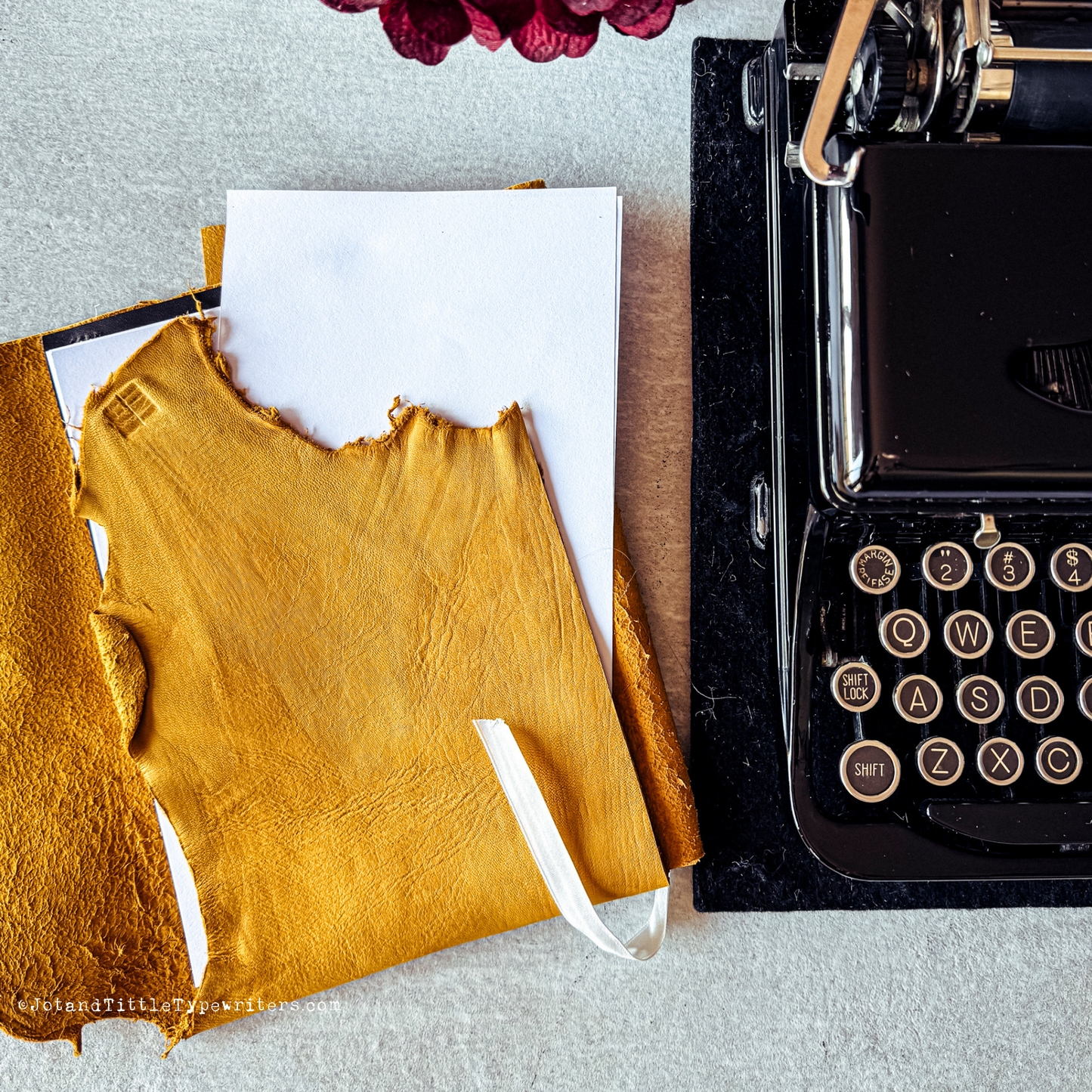 Typing Paper Portfolio, Leather, Statement Size